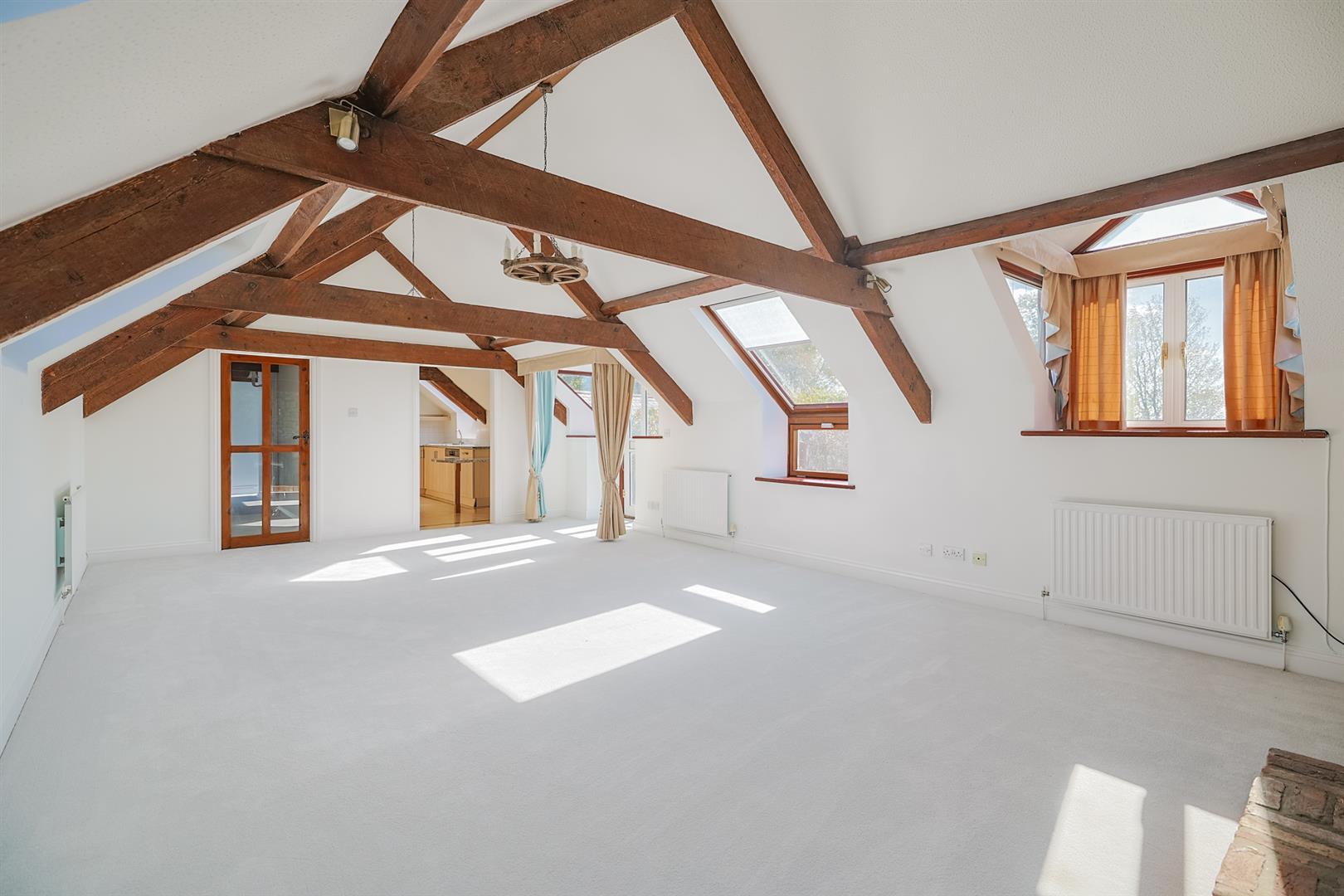 2 Little Highway Mews, Pennard Road, Pennard, Swansea, SA3 2AD